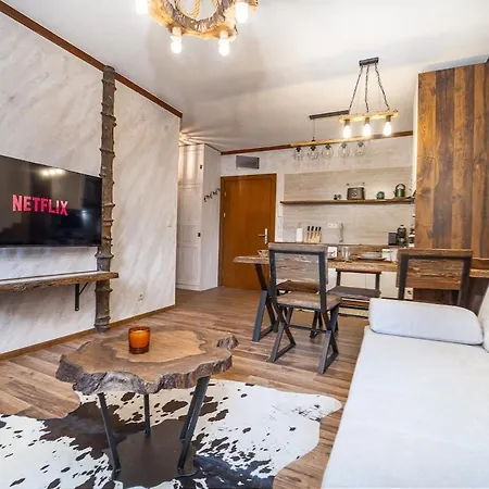 Host2u Authentic - Free Parking Apartment