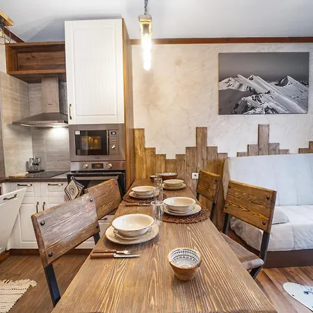 Host2u Authentic - Free Parking * Bansko